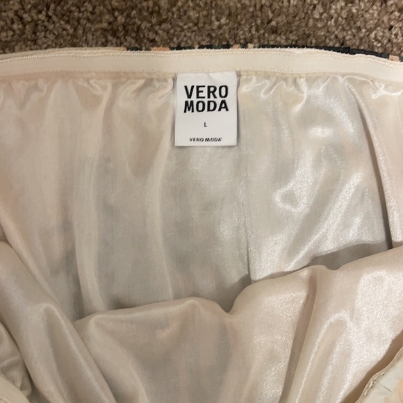 Wild Sleeveless Dress - Picture 7 of 9